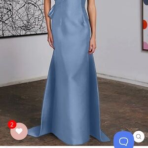 Elegant Blue Evening Gown